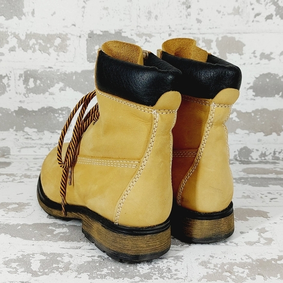 Steve Madden Pasa Tan Wheat Nubuck Lace Up Lug Sole Work Boots T272 - Picture 3 of 9
